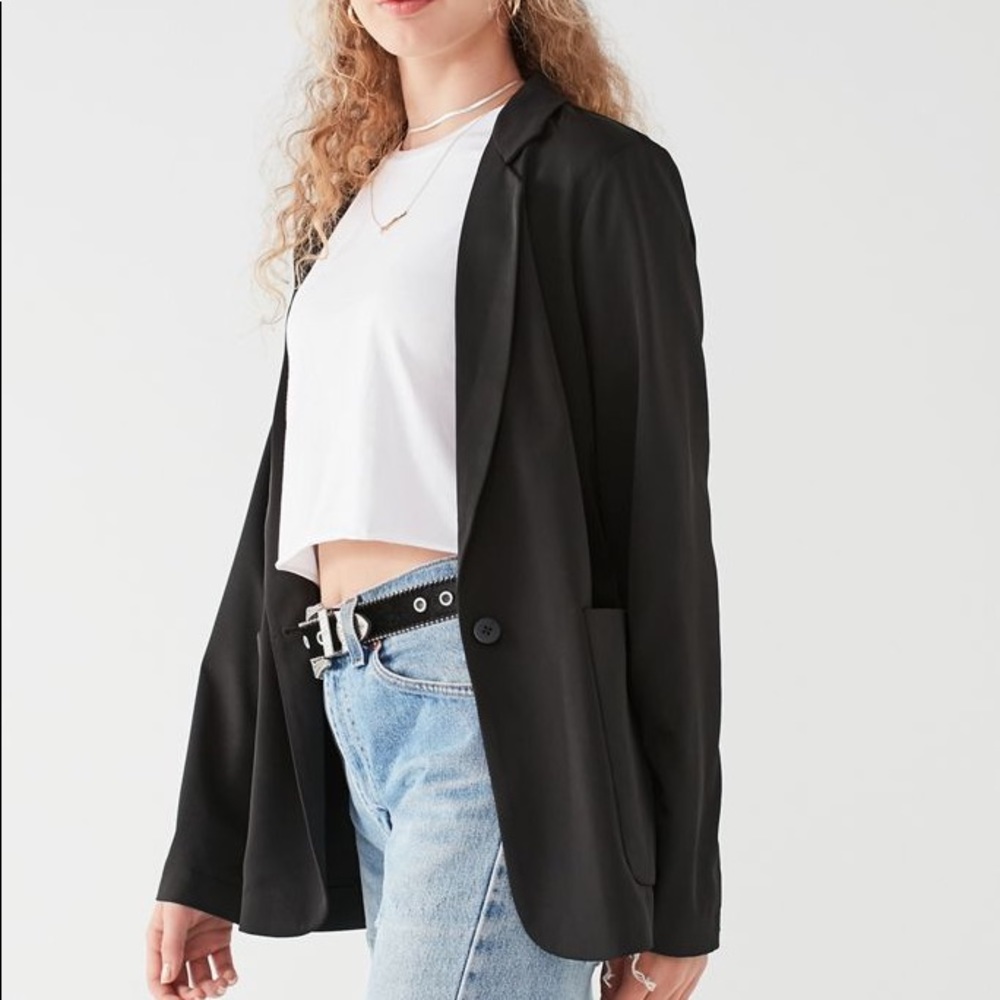 • vintage black blazer gold button • - Picture 9 of 14